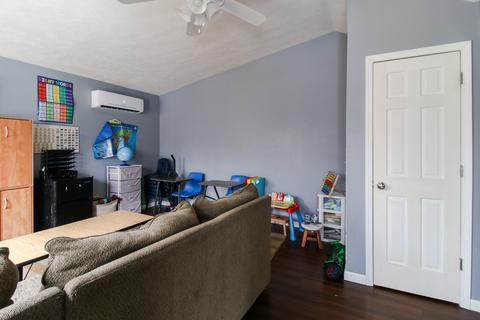 907 S Linden St, Normal, IL 61761 photo 16