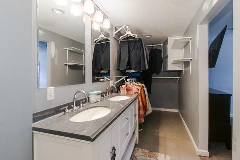 907 S Linden St, Normal, IL 61761 photo 21