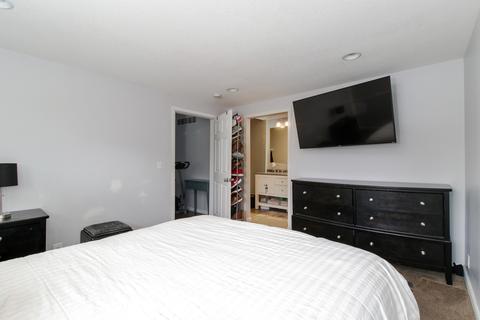 907 S Linden St, Normal, IL 61761 photo 19
