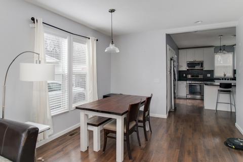 907 S Linden St, Normal, IL 61761 photo 9