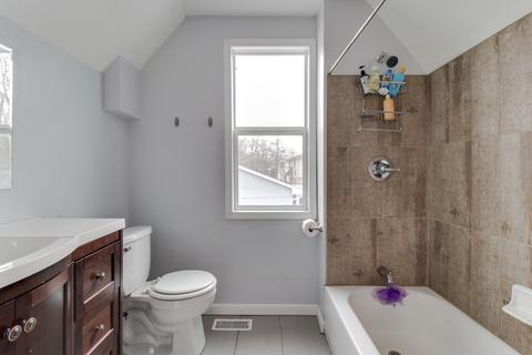 907 S Linden St, Normal, IL 61761 photo 27