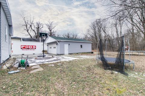 907 S Linden St, Normal, IL 61761 photo 35