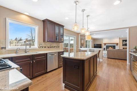 18 Augusta Dr, Deerfield, IL 60015 photo 4