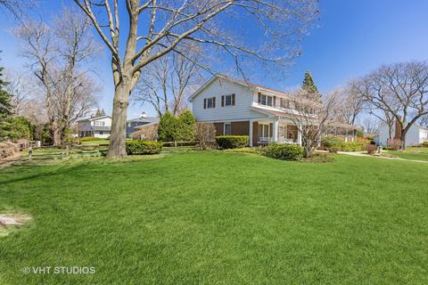 185 Longfellow Dr, Wheaton, IL 60189 photo 2