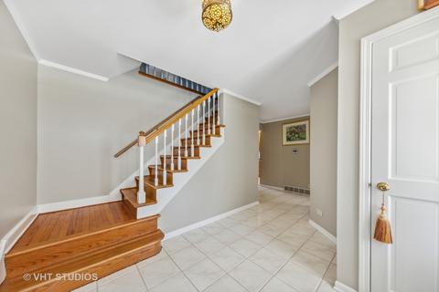 185 Longfellow Dr, Wheaton, IL 60189 photo 4