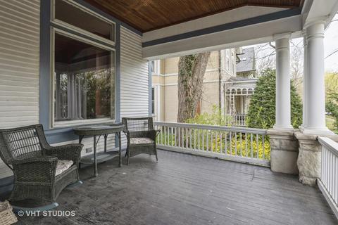 1212 Maple Ave, Evanston, IL 60202 photo 3