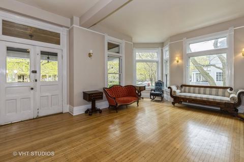 1212 Maple Ave, Evanston, IL 60202 photo 4