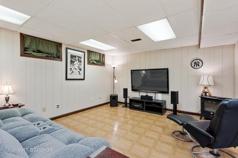 818 N Blanchard St, Wheaton, IL 60187 photo 16