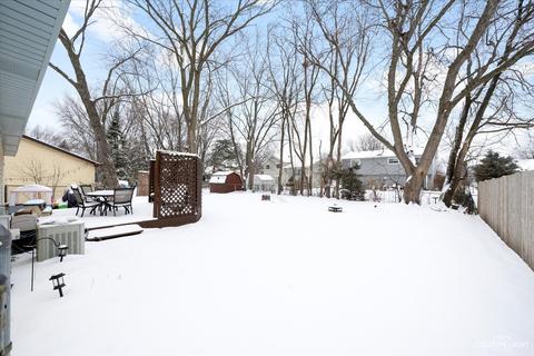 164 Thackeray Dr, Bolingbrook, IL 60440 photo 3