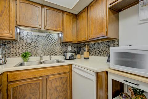3305 Kirchoff Rd #1B, Rolling Meadows, IL 60008 photo 8