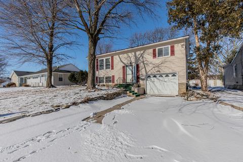 405 Depot St, Walnut, IL 61376 photo 3