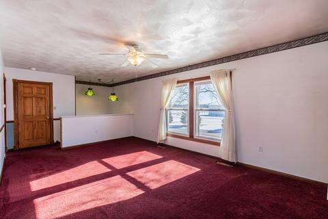 405 Depot St, Walnut, IL 61376 photo 5