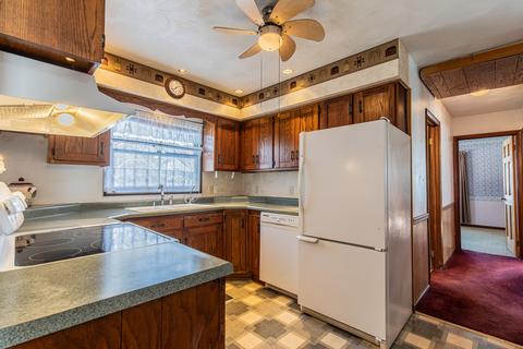 405 Depot St, Walnut, IL 61376 photo 10