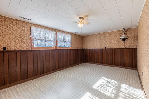405 Depot St, Walnut, IL 61376 photo 15