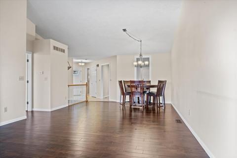 710 Thistlewood Cc Ct, Normal, IL 61761 photo 8