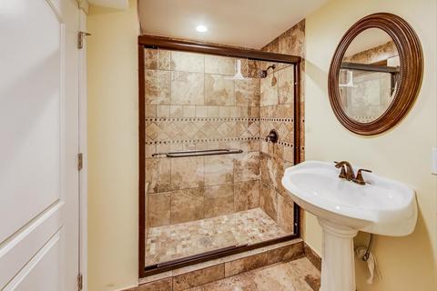 351 Comstock Dr, Elgin, IL 60124 photo 32