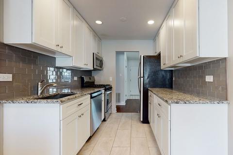 1490 Dennison Rd, Hoffman Estates, IL 60169 photo 7