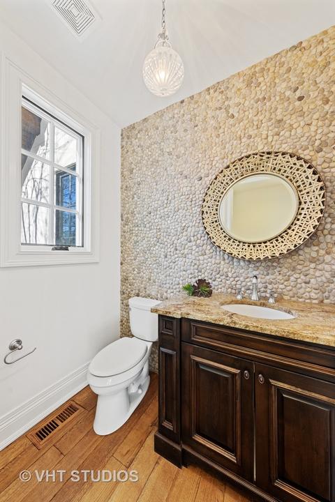 941 E Porter Ave, Naperville, IL 60540 photo 14