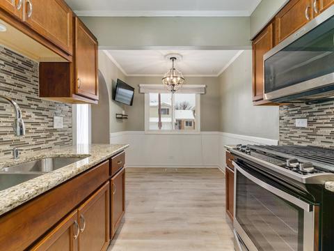 760 Buckingham Ct, Hoffman Estates, IL 60169 photo 8