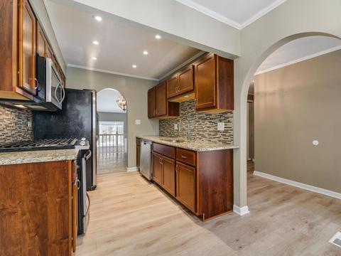 760 Buckingham Ct, Hoffman Estates, IL 60169 photo 9