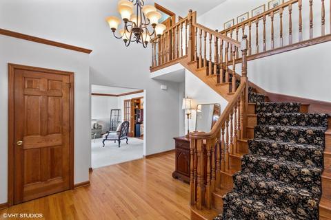 1575 Brittany Ln, Hoffman Estates, IL 60192 photo 13