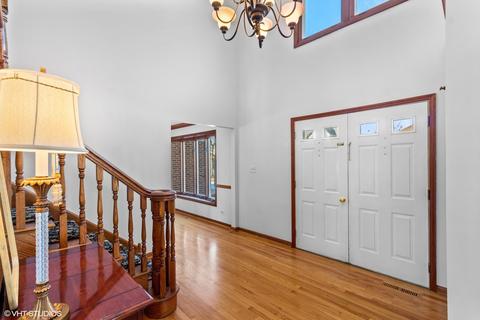 1575 Brittany Ln, Hoffman Estates, IL 60192 photo 12