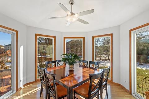 1575 Brittany Ln, Hoffman Estates, IL 60192 photo 20