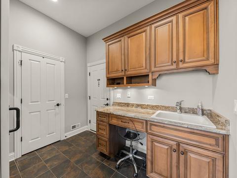 63 Mitchell Cir, Wheaton, IL 60189 photo 18