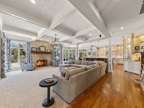 63 Mitchell Cir, Wheaton, IL 60189 photo 7