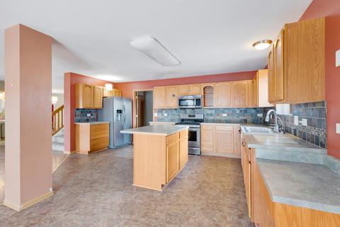 704 Spring Dr, Marengo, IL 60152 photo 8