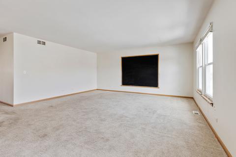 704 Spring Dr, Marengo, IL 60152 photo 10