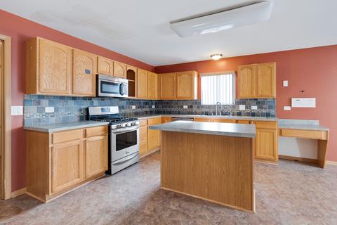 704 Spring Dr, Marengo, IL 60152 photo 7