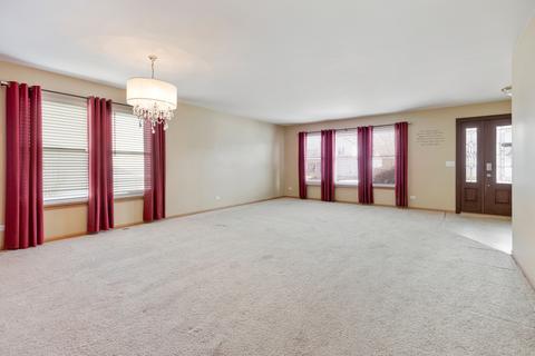 704 Spring Dr, Marengo, IL 60152 photo 3