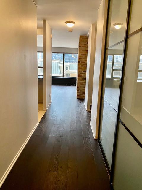 30 E Huron St #1305, Chicago, IL 60611 photo 4