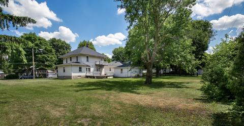 515 W Hovey Ave, Normal, IL 61761 photo 3