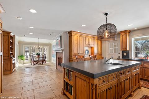 58 Overlook Dr, Golf, IL 60029 photo 6