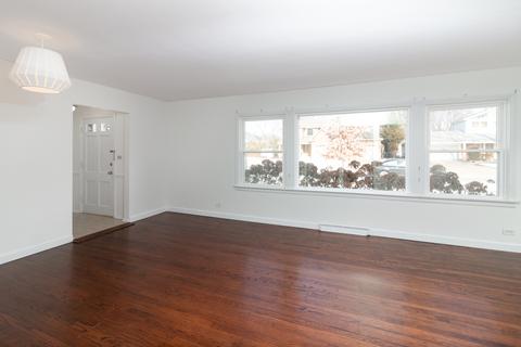 1005 W Pendleton Pl, Mount Prospect, IL 60056 photo 5