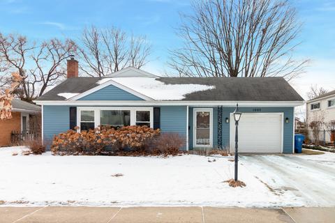 1005 W Pendleton Pl, Mount Prospect, IL 60056 photo 1