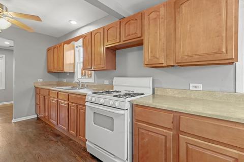 7821 Lorel Ave, Burbank, IL 60459 photo 8