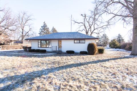 31397 Center St, Chenoa, IL 61726 photo 1