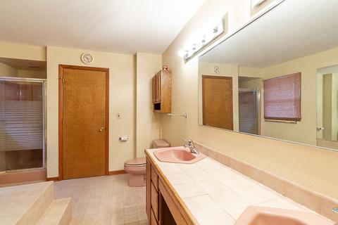 1220 E Thomas Rd, Wheaton, IL 60187 photo 12