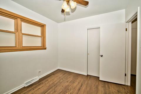 4307 W Devon Ave, Chicago, IL 60646 photo 21