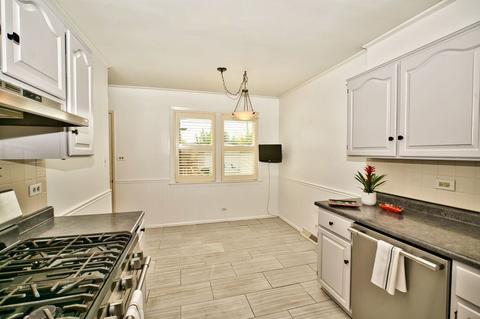 4307 W Devon Ave, Chicago, IL 60646 photo 12