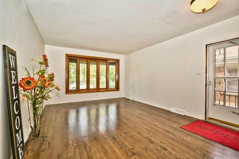 4307 W Devon Ave, Chicago, IL 60646 photo 5