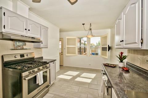 4307 W Devon Ave, Chicago, IL 60646 photo 14