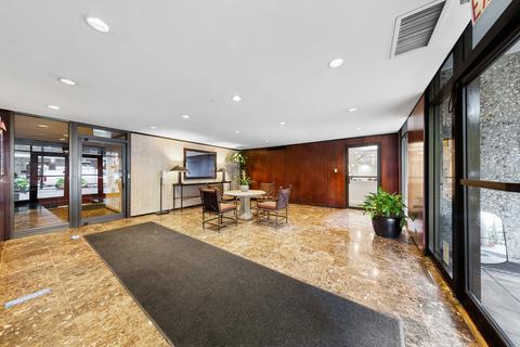 1 E Scott St #1604, Chicago, IL 60610 photo 3