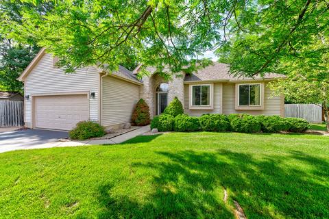 4910 Joyce Ct, Mchenry, IL 60050 photo 3