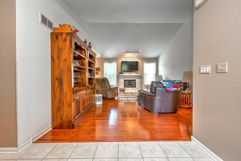 4910 Joyce Ct, Mchenry, IL 60050 photo 5