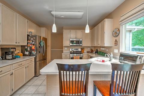4910 Joyce Ct, Mchenry, IL 60050 photo 11