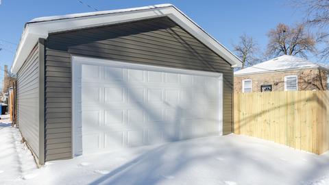 657 E 89th Pl, Chicago, IL 60619 photo 15